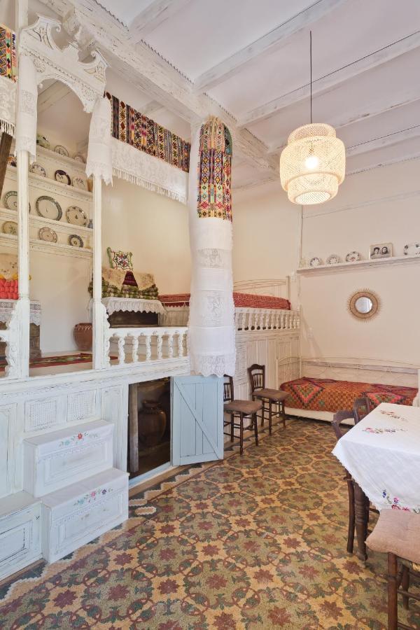 Traditional Karpathian House Menetaí Eksteriør bilde